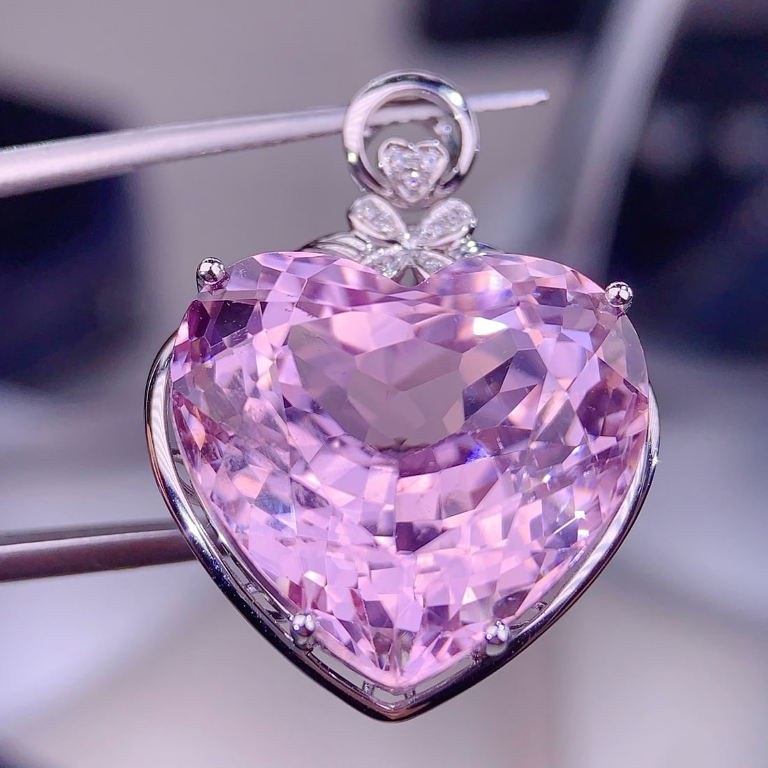 14k Gold 28.5 Ct Natural Kunzite & Diamond Pendant( Without Chain ) - 6
