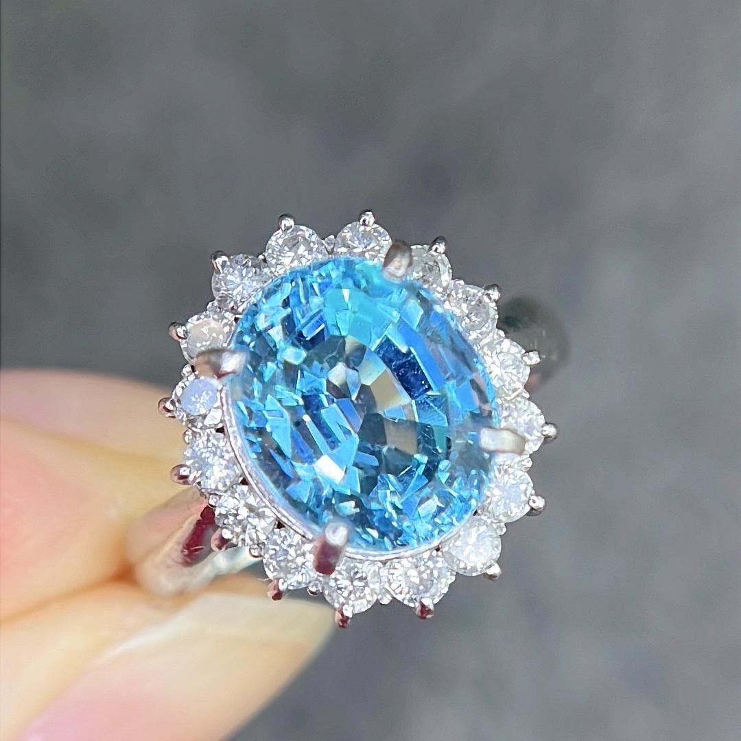 14k Gold 4.36 Ctw Natural Aquamarine & Diamond Ring: Ref:231184251 // gold content:14k gold // ring size:7. 25us // // main gemstone:aquamarine // shape:oval // carat weight:3. 71ct // color:santa maria color // treatment:natural // // adjacent