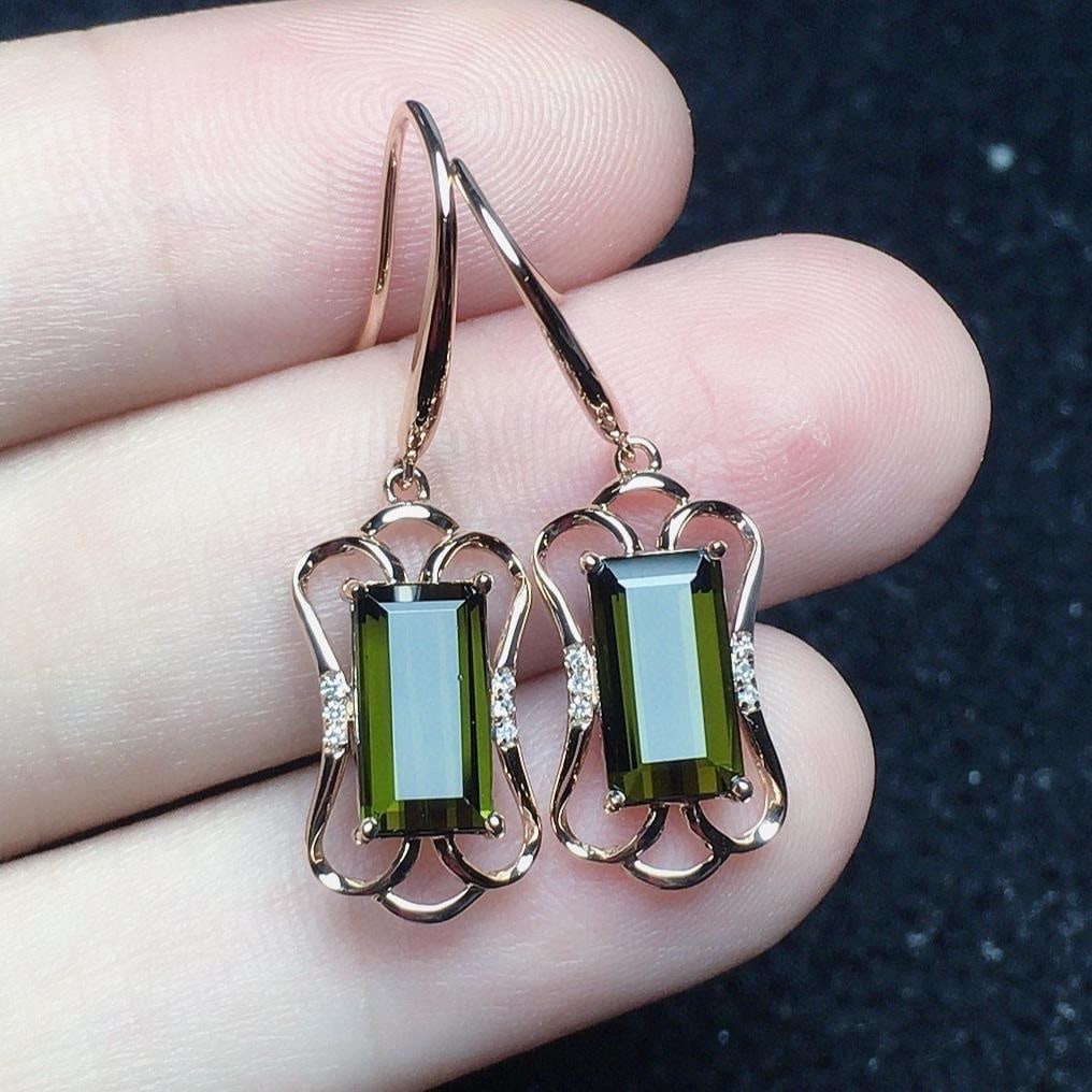 14k Gold 2.92 Ct Natural Tourmaline & Diamond Earrings: Ref:231184252 // gold content:14k gold // main gemstone:tourmaline // shape:octagonal // carat weight:2. 92ct // color:green // treatment:natural // // adjacent gemstone 2 : diamond // number of