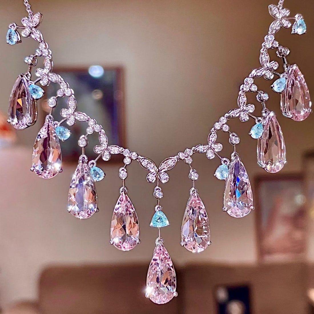14k Gold 21.48 Ctw Natural Morganite & Paraiba Tourmaline Necklace: Ref:231184253 // gold content:14k gold // main gemstone:morganite // shape:pear // carat weight:20. 41ct // color:pink // treatment:natural // // adjacent gemstone 2 : paraiba tourmaline //