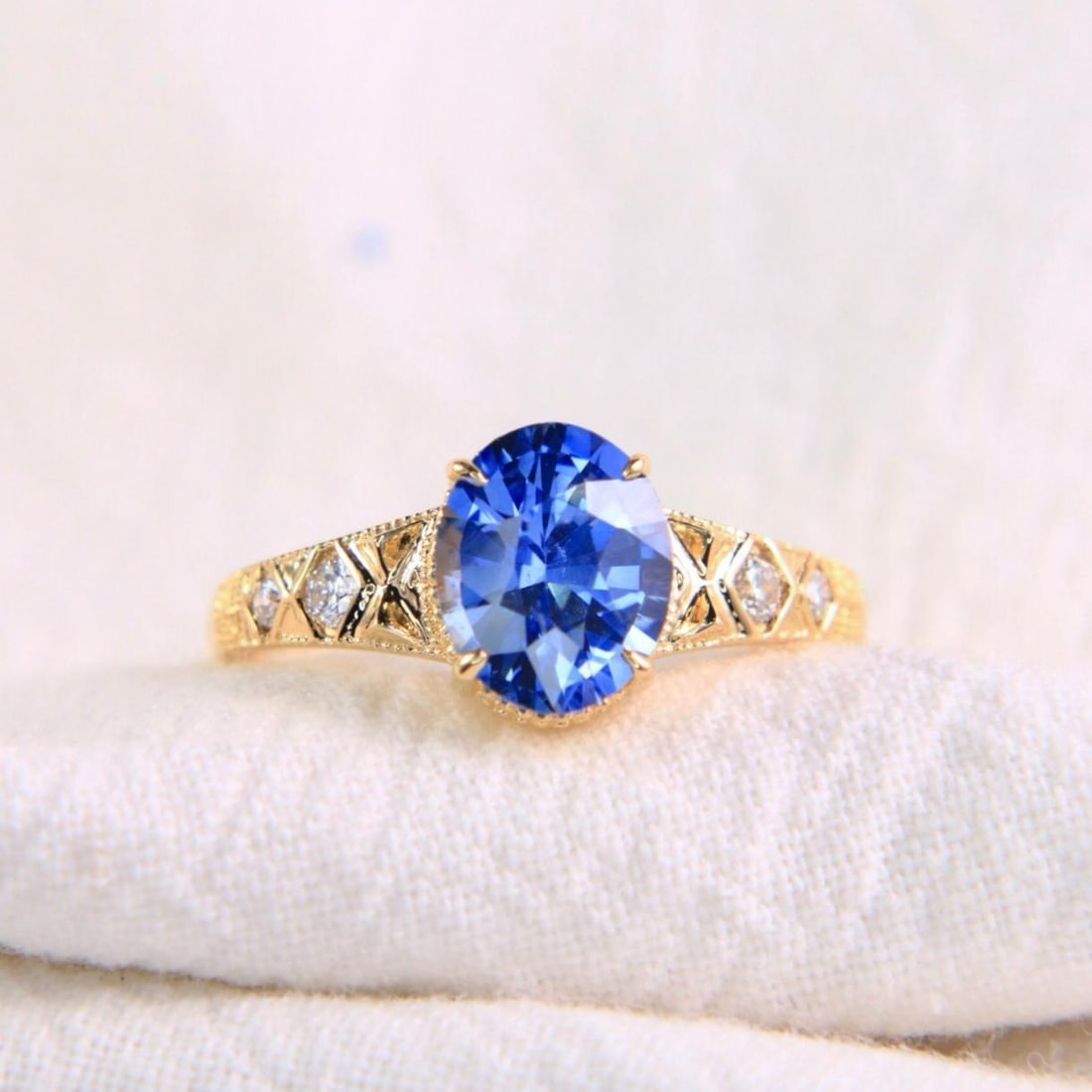 14k Gold 2.20 Ctw Natural Sapphire & Diamond Ring: Ref:231184262 // gold content:14k gold // ring size:7. 25us // // main gemstone:sapphire // shape:oval // carat weight:2. 1ct // color:blue // treatment:natural // // adjacent gemstone 2 : diamond // 