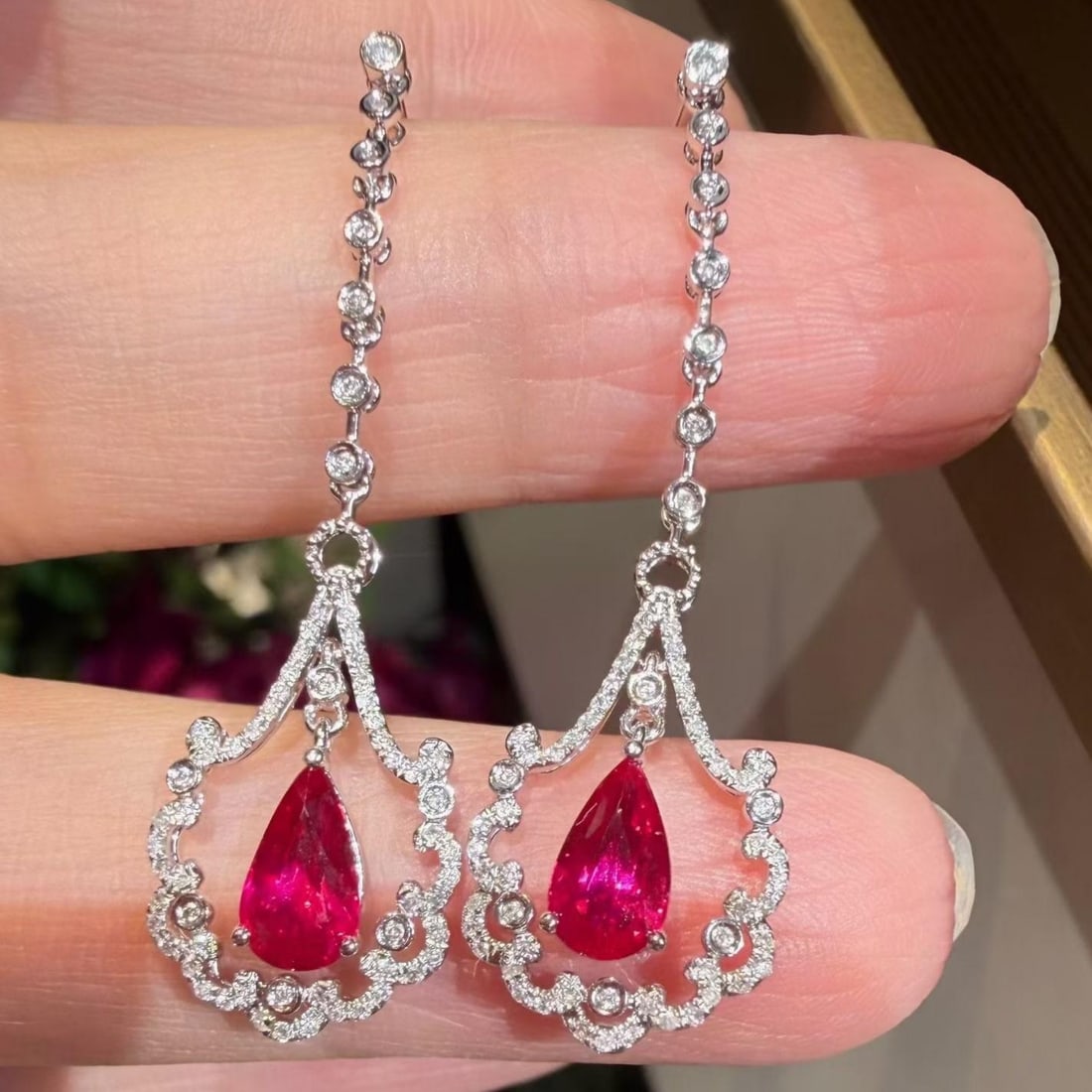 14k Gold 1.87 Ctw Natural Ruby & Diamond Earrings: Ref:231184270 // gold content:14k gold // main gemstone:ruby // shape:pear // carat weight:1. 12ct // color:red // treatment:natural // // adjacent gemstone 2 : diamond // shape:round // carat