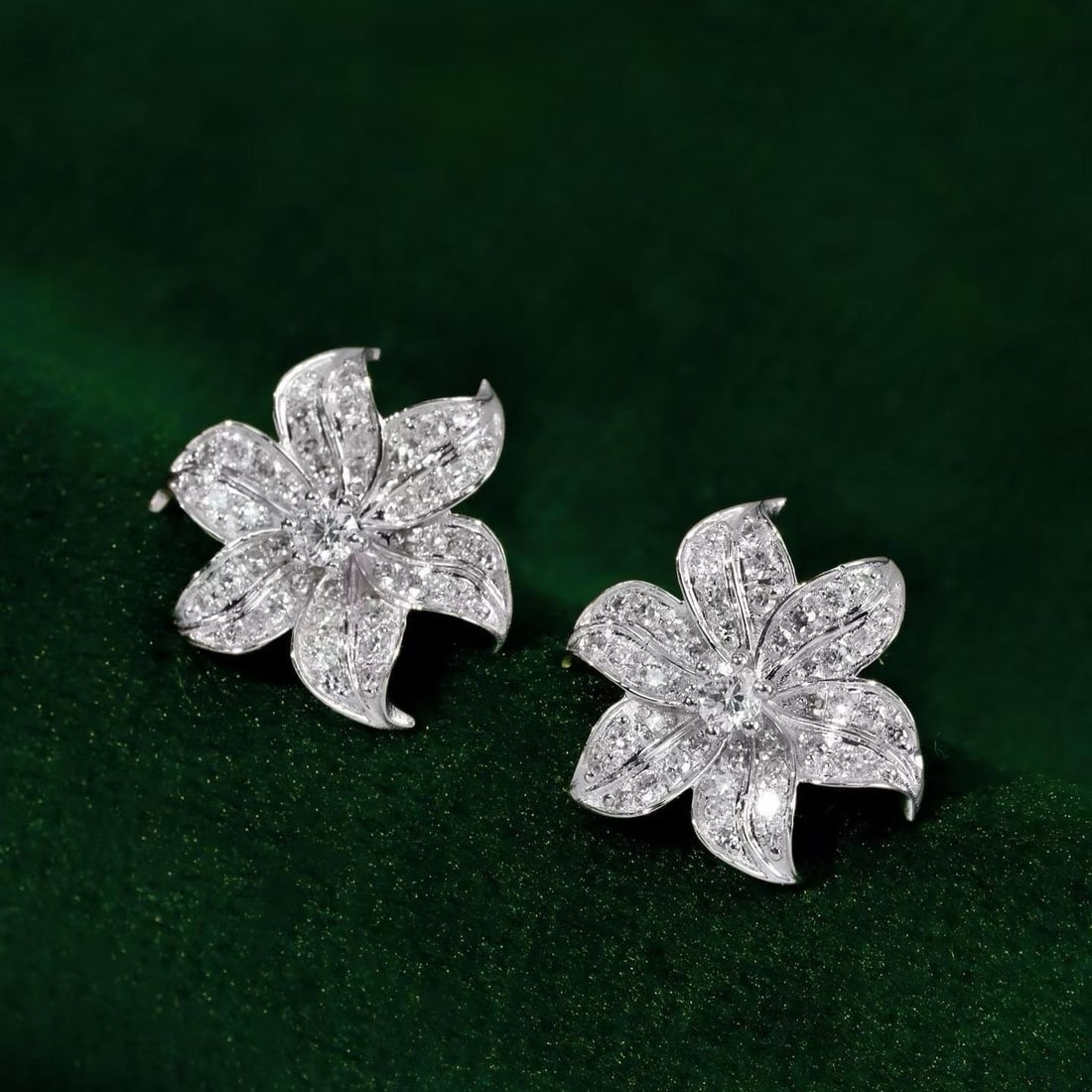 14k Gold 0.5 Ct Natural H Diamond & Flowers Earrings (1 of 7)