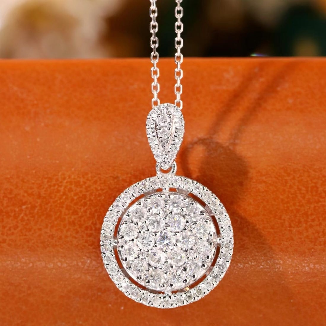 14k Gold 0.75 Ct Natural H Diamond Necklace: Ref:231184281 // gold content:14k gold // main gemstone:diamond // shape:round // carat weight:0. 75ct // clarity grade:vs-si // color:h // treatment:natural // cut grade:g // Condition: New Low