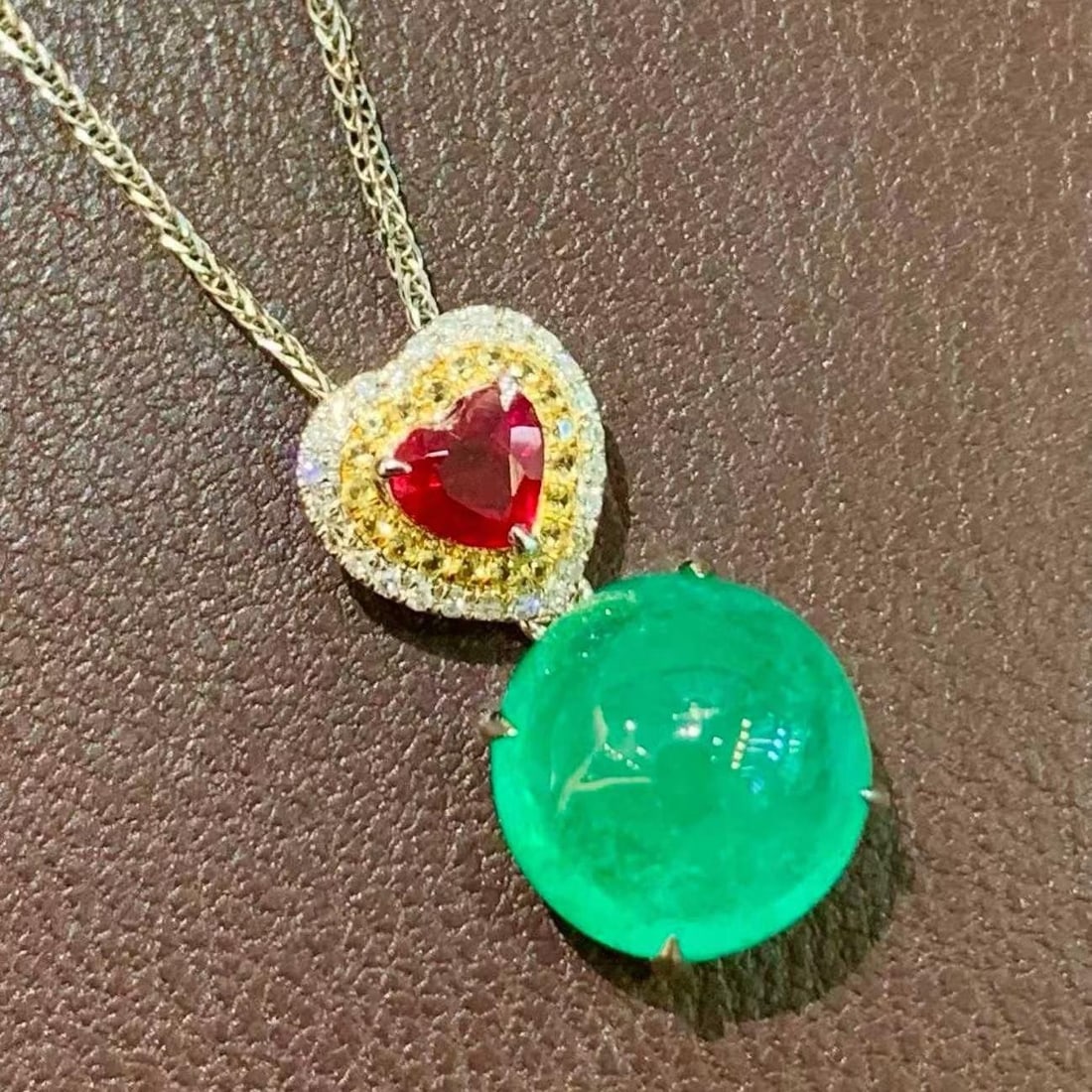 14k Gold 4.2 Ct Natural Emerald & Diamond & Ruby Pendant( Without Chain ): Ref:231184313 // gold content:14k gold // main gemstone:emerald // shape:round // carat weight:4. 2ct // color:green // treatment:natural // cut grade:g // // adjacent gemstone 2 : diamond //