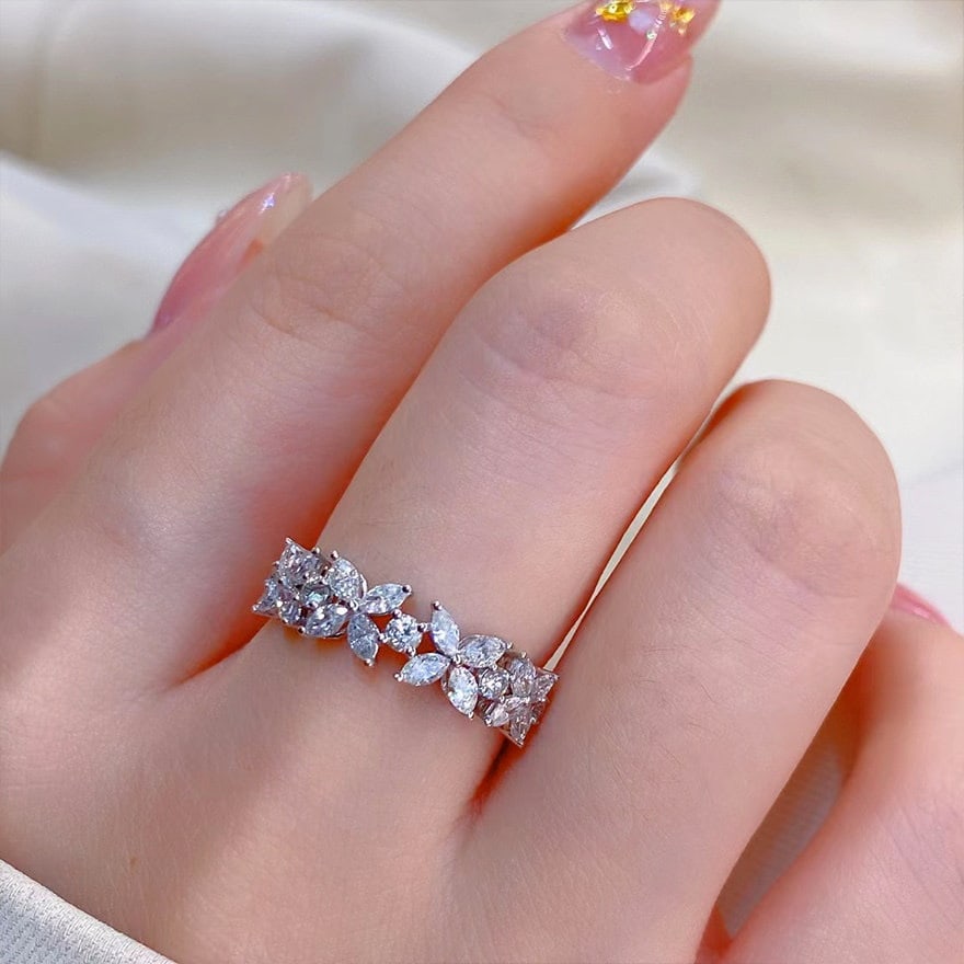 14k Gold 0.85 Ct Natural H Diamond Ring - 4