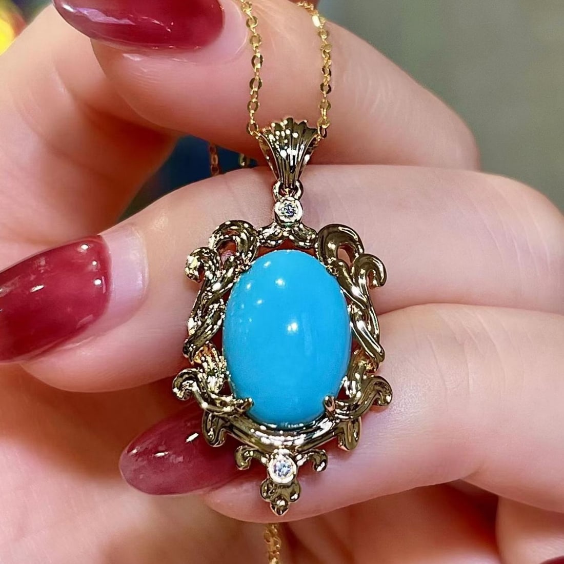 14k Gold 4.79 Ct Natural Blue Turquoise & Diamond Pendant( Without Chain ): Ref:231184339 // gold content:14k gold // main gemstone:blue turquoise // shape:oval // carat weight:4. 79ct // color:blue // treatment:natural // // adjacent gemstone 2 : diamond // shape:round //