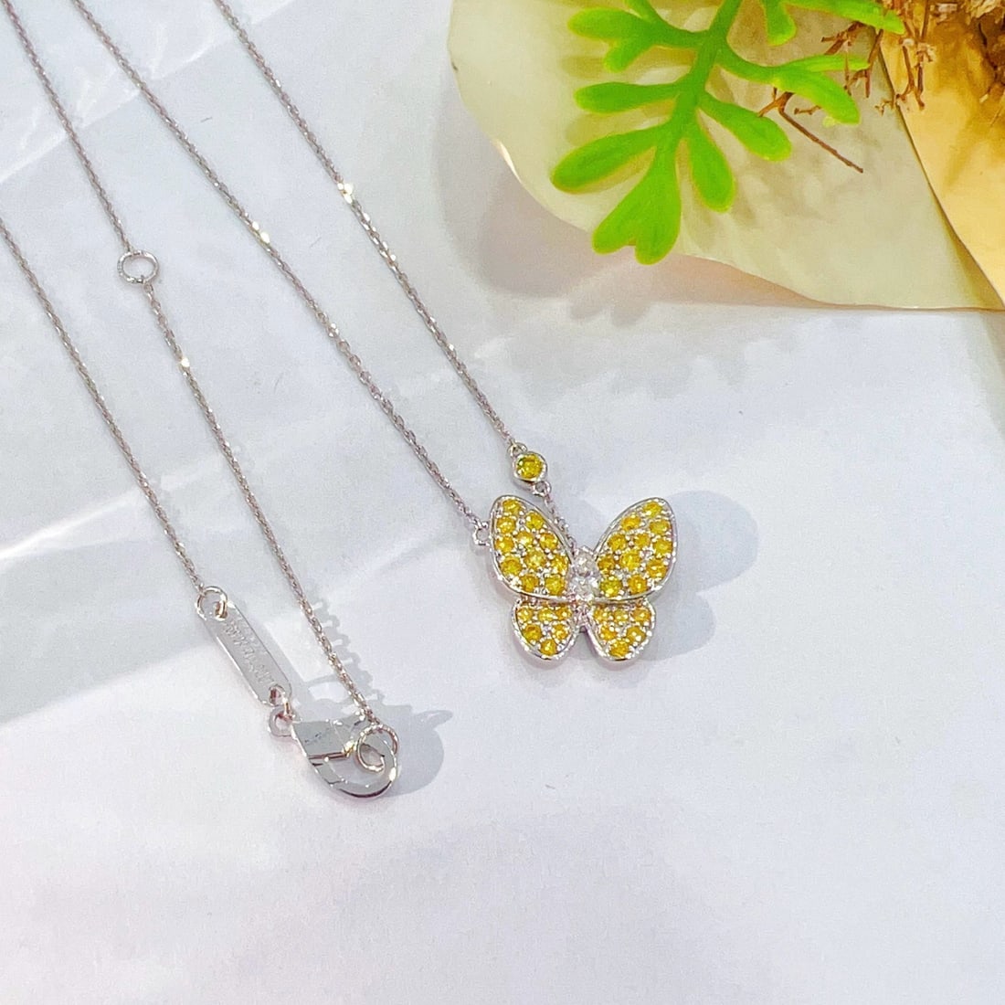 14k Gold 0.70 Ctw Natural H Diamond & Butterfly Necklace - 4