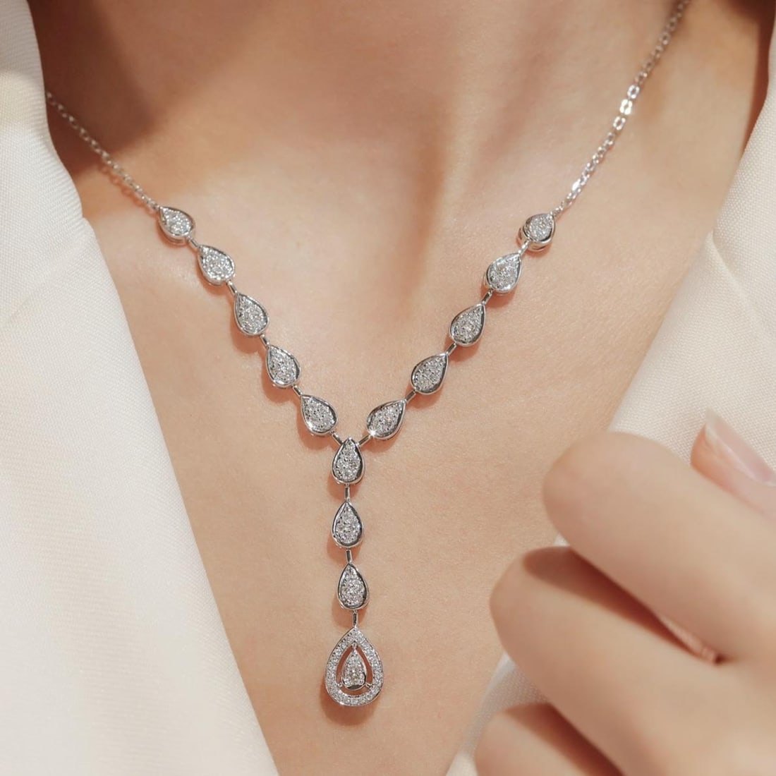 14k Gold 0.80 Ct Natural H Diamond Necklace: Ref:231185034 // gold content:14k gold // main gemstone:diamond // shape:round // carat weight:0. 80ct // clarity grade:vs-si // color:h // treatment:natural // cut grade:g // Condition: New Low