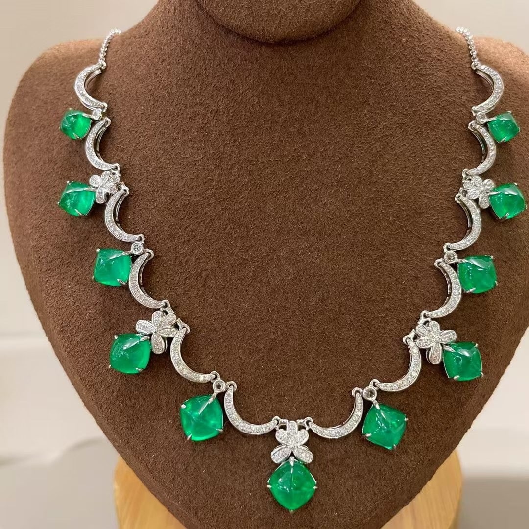 14k Gold 10.57 Ct Natural Emerald & Diamond & Sapphire Necklace - 2