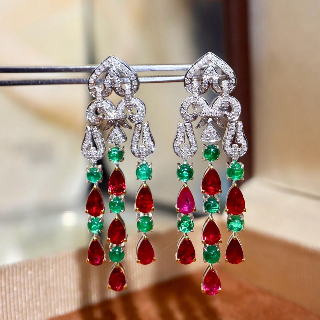 14k Gold 5.27 Ctw Natural Emerald & Ruby & Diamond Earrings: Ref:231185055 // gold content:14k gold // main gemstone:emerald & ruby // shape:round & pear // carat weight:4. 9ct // color:green & red // treatment:natural // // adjacent gemstone 2 : diamond //