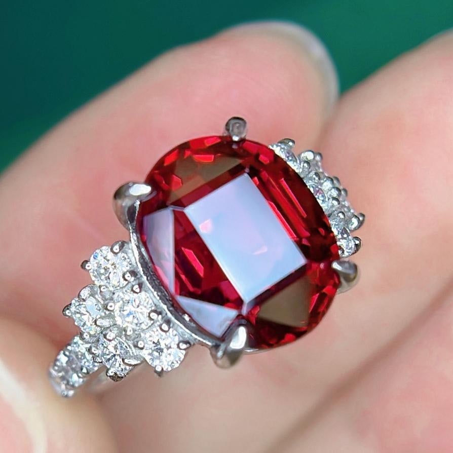 14k Gold 8.74 Ctw Natural Tourmaline & Diamond Ring: Ref:231185065 // gold content:14k gold // ring size:7. 25us // // main gemstone:tourmaline // shape:oval // carat weight:8. 01ct // color:rubellite // treatment:natural // // adjacent gemstone 2 : dia