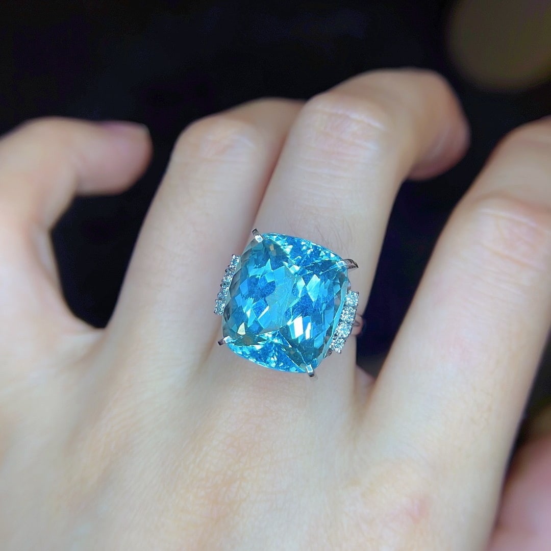 14k Gold 13.8 Ctw Natural Aquamarine & Diamond Ring - 3