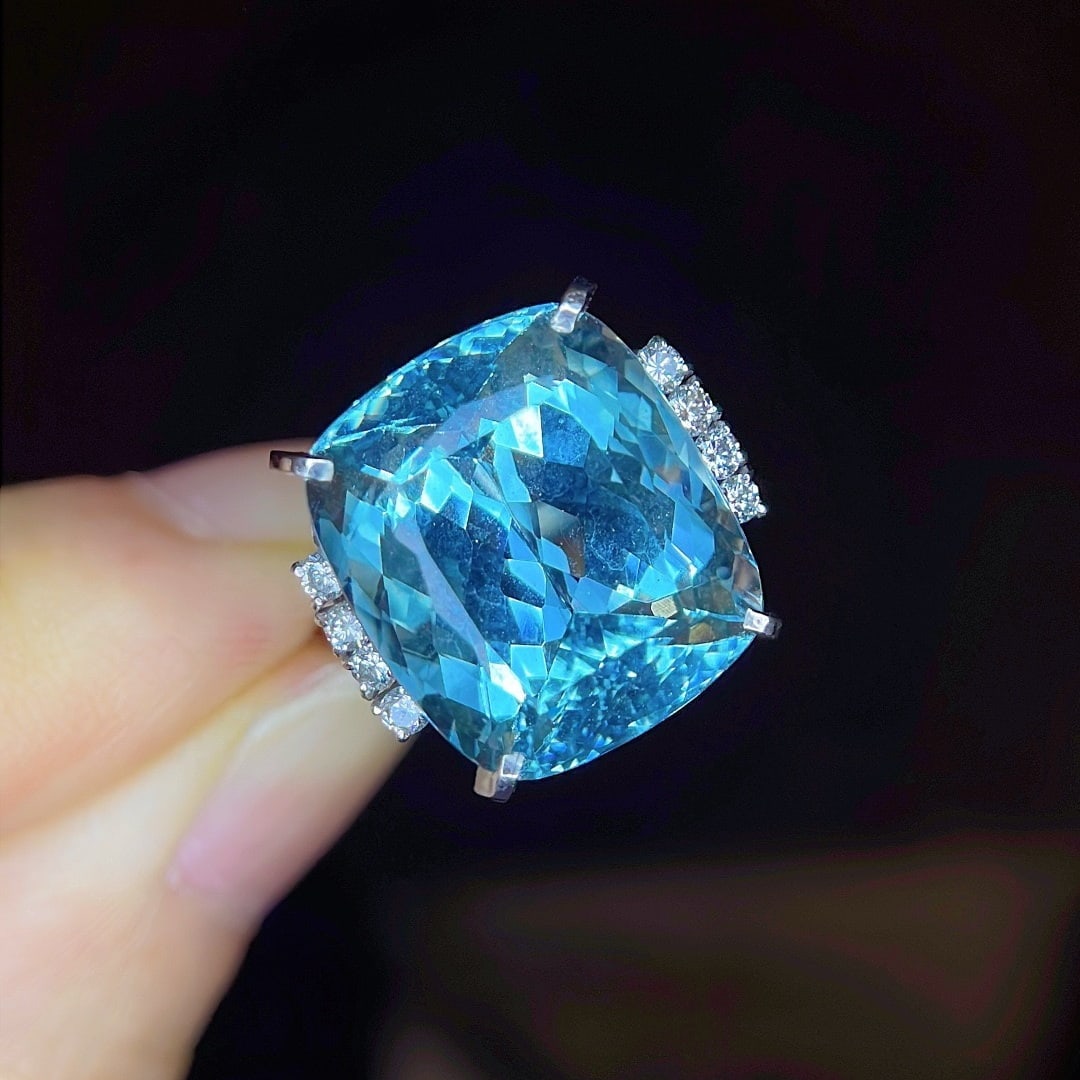 14k Gold 13.8 Ctw Natural Aquamarine & Diamond Ring - 5