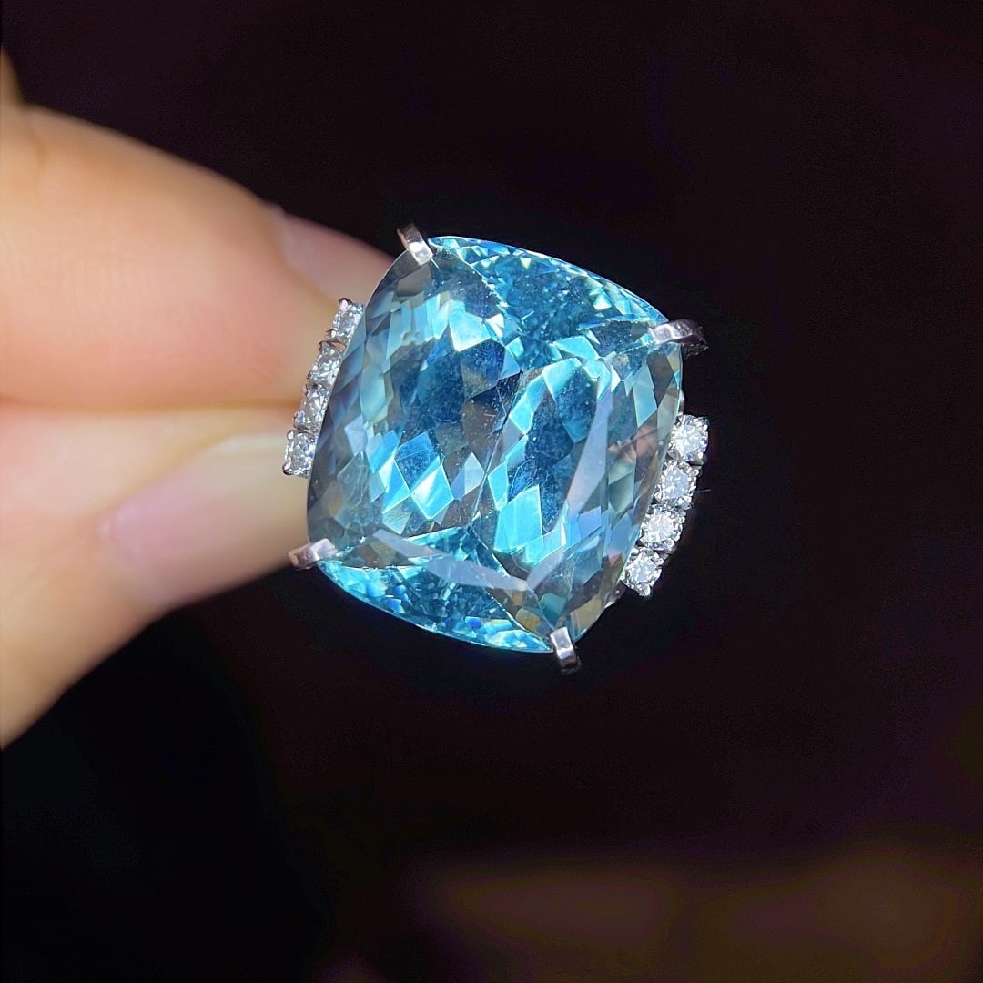 14k Gold 13.8 Ctw Natural Aquamarine & Diamond Ring - 7