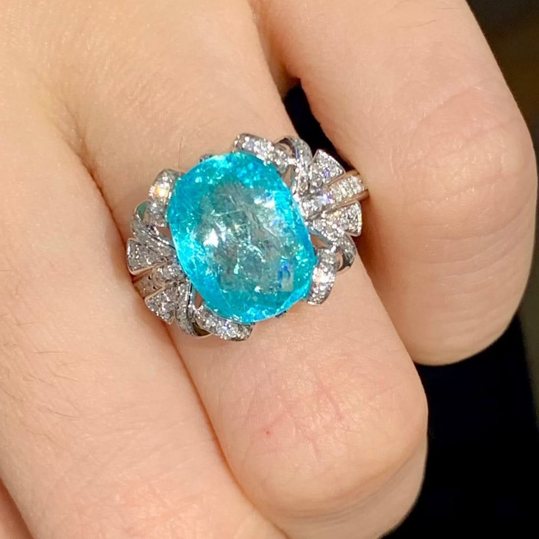 14k Gold 3.9 Ct Natural Paraiba Tourmaline & Diamond Ring - 4