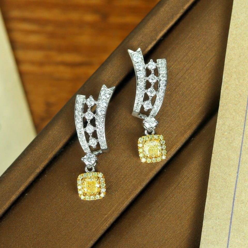 14k Gold 1.02 Ctw Natural Yellow Diamond & Diamond Earrings: Ref:231185130 // gold content:14k gold // main gemstone:yellow diamond // shape:cushion // carat weight:0. 42ct // color:yellow // treatment:natural // // adjacent gemstone 2 : diamond // shape:round