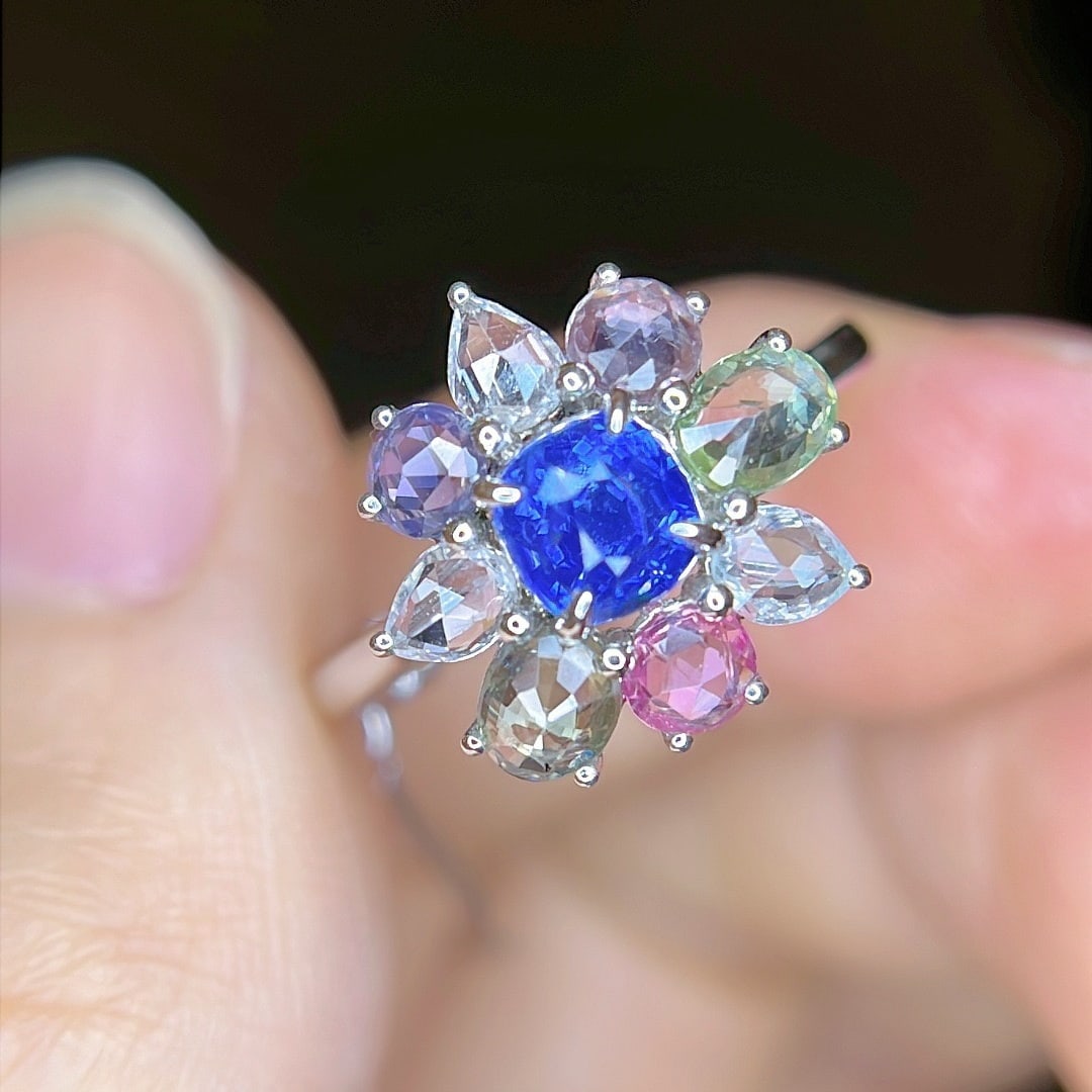14k Gold 2.25 Ct Natural Sapphire Ring - 4