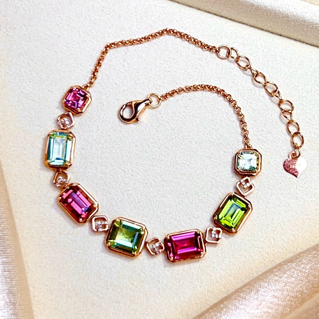 14k Gold 6.1 Ct Natural Tourmaline & Diamond Bracelet: Ref:231185161 // gold content:14k gold // main gemstone:tourmaline // shape:octagonal // carat weight:6. 1ct // color:color // treatment:natural // // adjacent gemstone 2 : diamond // number of