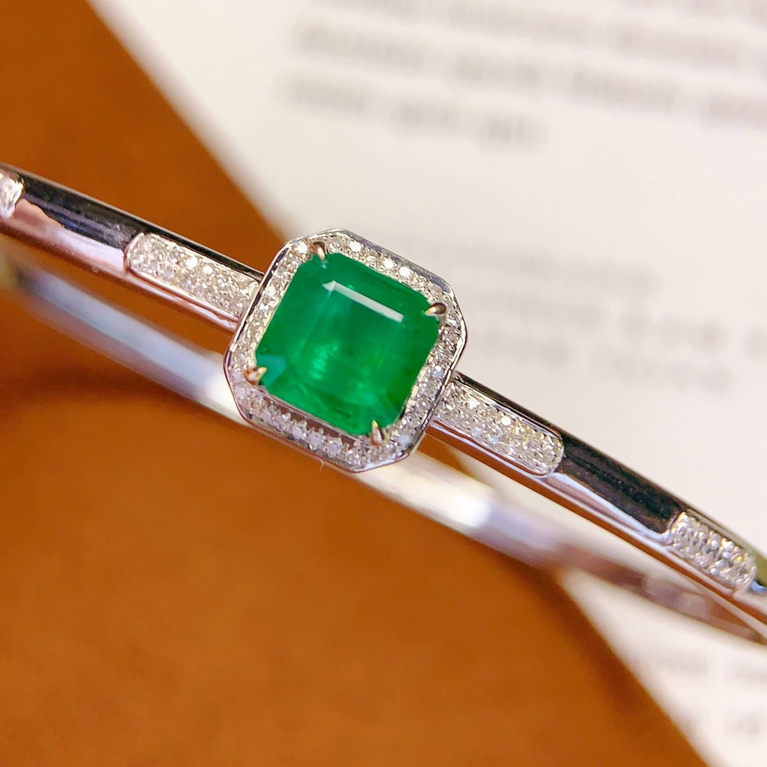 14k Gold 2.5 Ct Vivid Green Natural Emerald & Diamond Bangle - 6