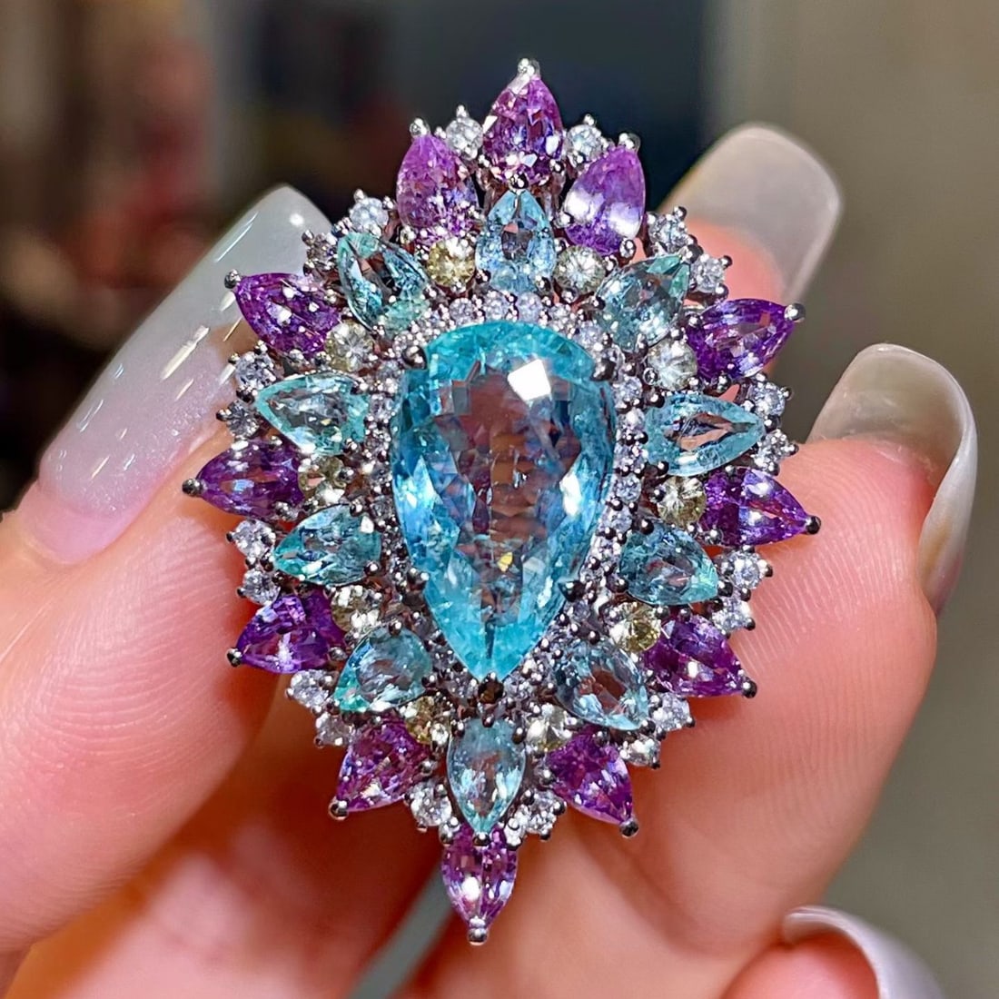 14k Gold 3.33 Ctw Natural Paraiba Tourmaline & Diamond Ring: Ref:231185215 // gold content:14k gold // ring size:7. 25us // // main gemstone:paraiba tourmaline // shape:pear // carat weight:2. 85ct // color:blue // treatment:natural // // adjacent gemstone 2 : 