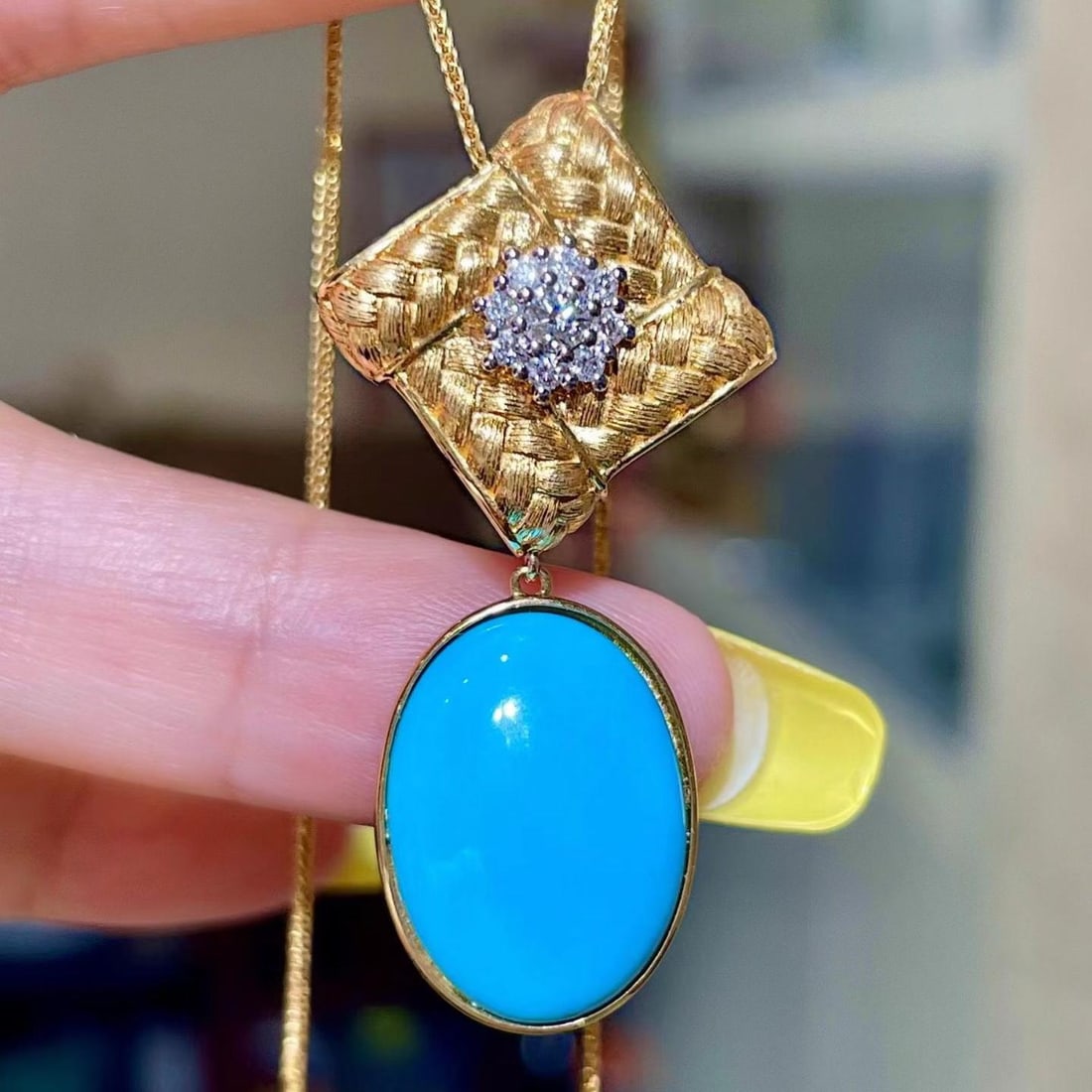 14k Gold 8.78 Ctw Natural Blue Turquoise & Diamond Pendant( Without Chain ): Ref:231185218 // gold content:14k gold // main gemstone:blue turquoise // shape:oval // carat weight:8. 57ct // color:blue // treatment:natural // // adjacent gemstone 2 : diamond // shape:round //