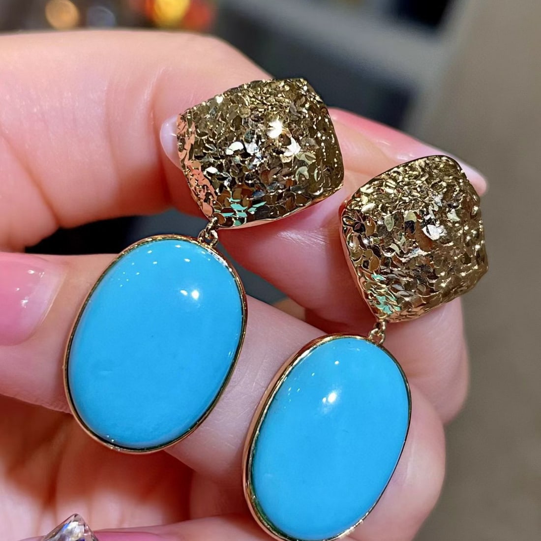 14k Gold 16.6 Ct Natural Blue Turquoise Earrings - 4
