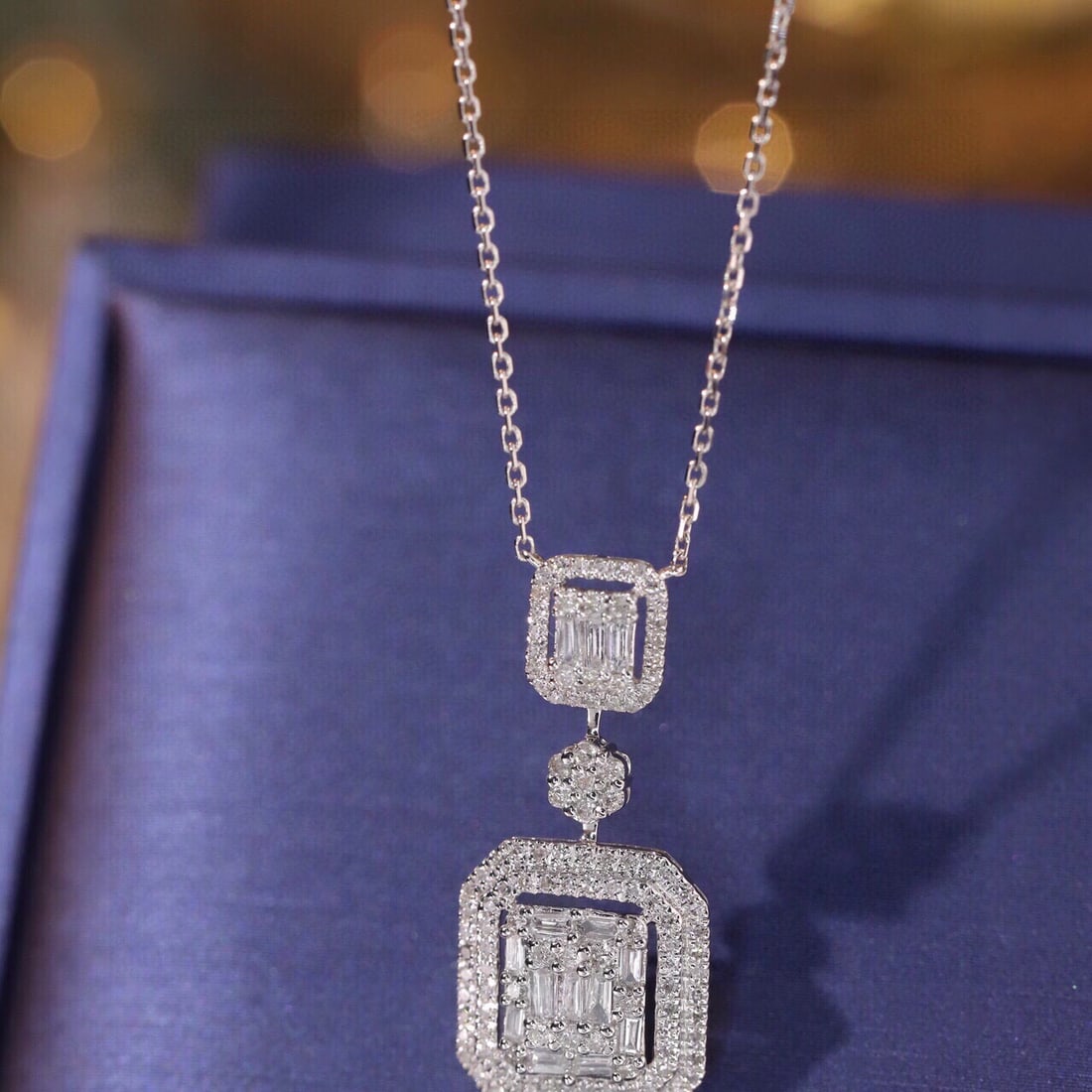 14k Gold 0.65 Ct Natural H Diamond Necklace: Ref:231185235 // gold content:14k gold // main gemstone:diamond // shape:multiple // carat weight:0. 65ct // clarity grade:vs-si // color:h // treatment:natural // Condition: New Low Estimate: