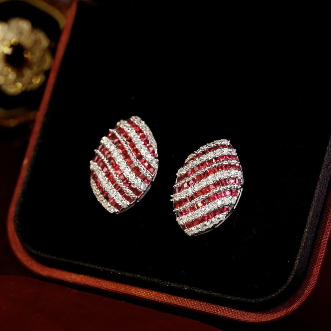 14k Gold 2.88 Ctw Natural Ruby & Diamond Earrings: Ref:231185236 // gold content:14k gold // main gemstone:ruby // shape:princess // carat weight:2. 18ct // color:red // treatment:natural // // adjacent gemstone 2 : diamond // shape:round // carat