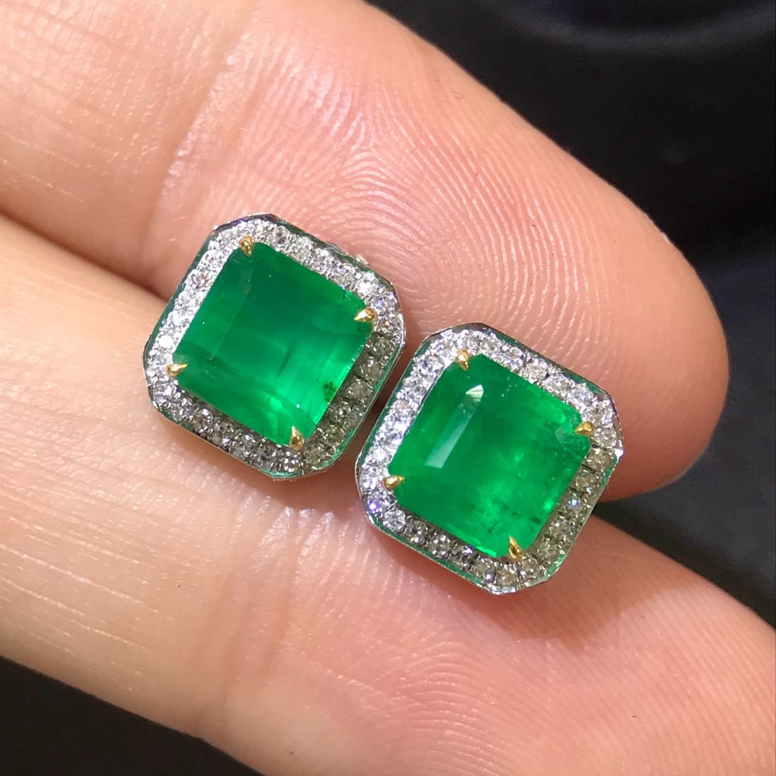 14k Gold 3.11 Ctw Natural Emerald & Diamond Earrings - 3
