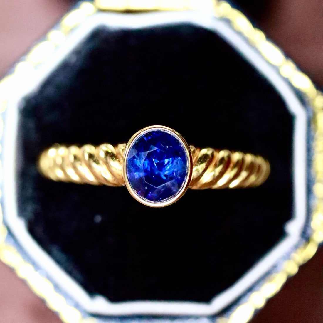 14k Gold 0.67 Ct Vivid Blue Natural Sapphire Ring: Ref:231185254 // gold content:14k gold // ring size:7. 25us // // main gemstone:sapphire // shape:oval // carat weight:0. 67ct // color:vivid blue // treatment:natural // Condition: New Low Estimate: