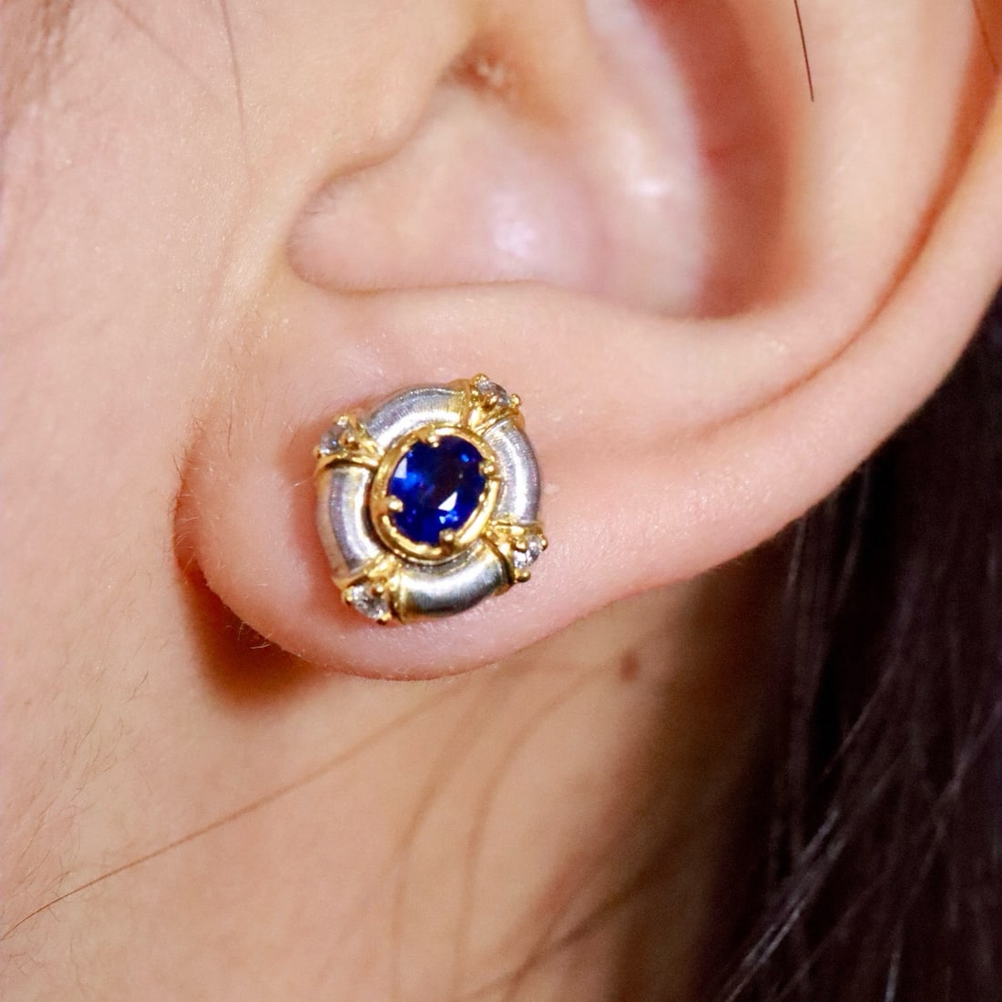 14k Gold 0.70 Ctw Vivid Blue Natural Sapphire & Diamond Earrings - 5