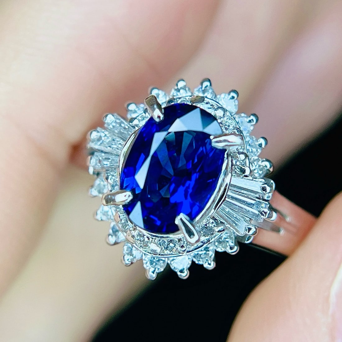 14k Gold 1.86 Ctw Vivid Blue Natural Sapphire & Diamond Ring - 2