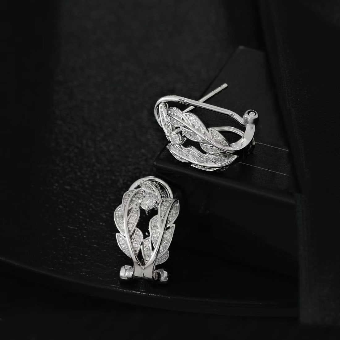 14k Gold 0.4 Ct Natural H Diamond Earrings - 2
