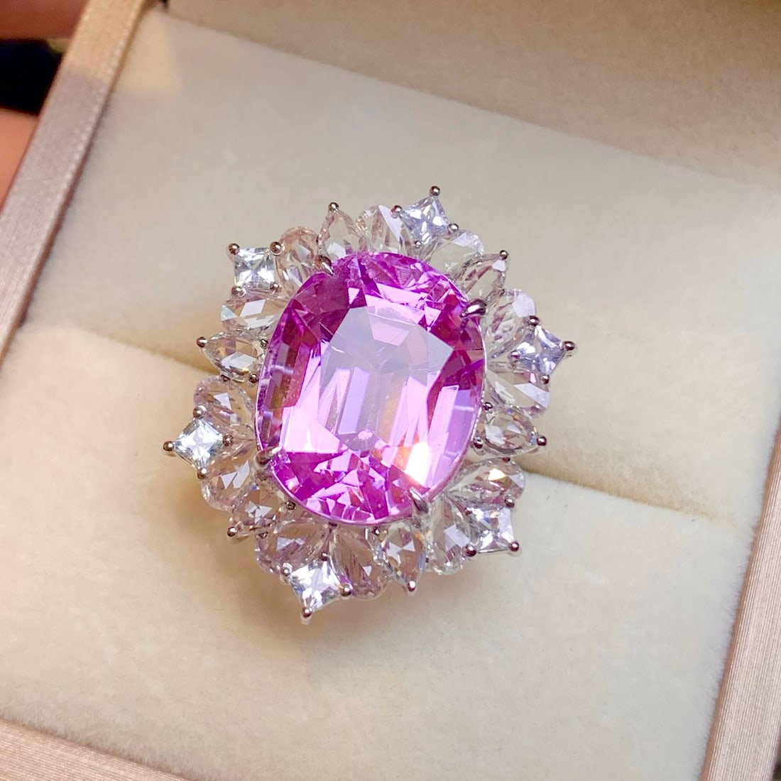 14k Gold 20.2 Ct Natural Kunzite & Diamond & Sapphire Ring - 5