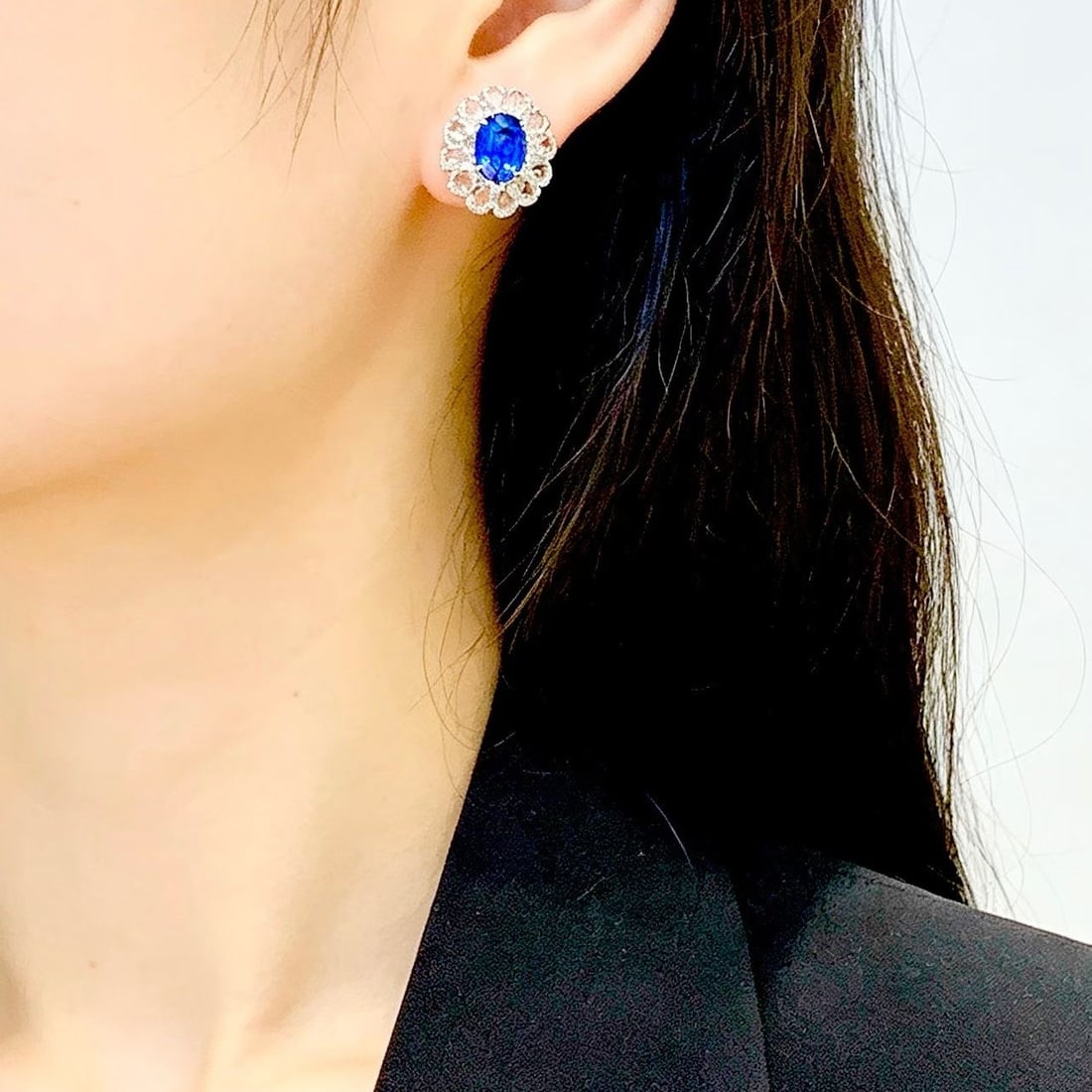 14k Gold 3.2 Ct Vivid Blue Natural Sapphire & Sapphire & Diamond Earrings - 3