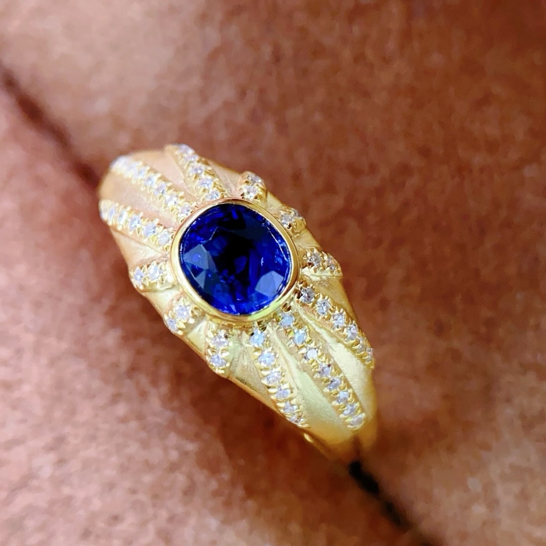 14k Gold 0.75 Ct Natural Sapphire & Diamond Ring - 5