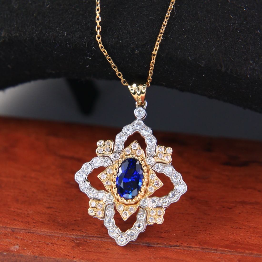 14k Gold 1.53 Ctw Vivid Blue Natural Sapphire & Diamond Necklace - 3