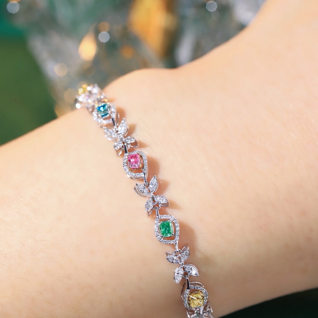 14k Gold 1.1 Ctw Natural Color Diamond & Diamond Bracelet - 7