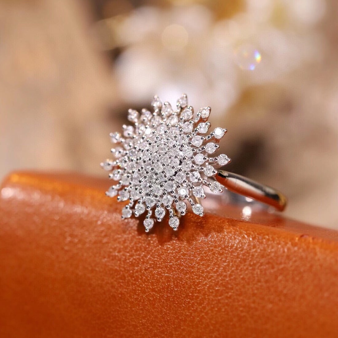 14k Gold 0.6 Ct Natural H Diamond Ring - 4