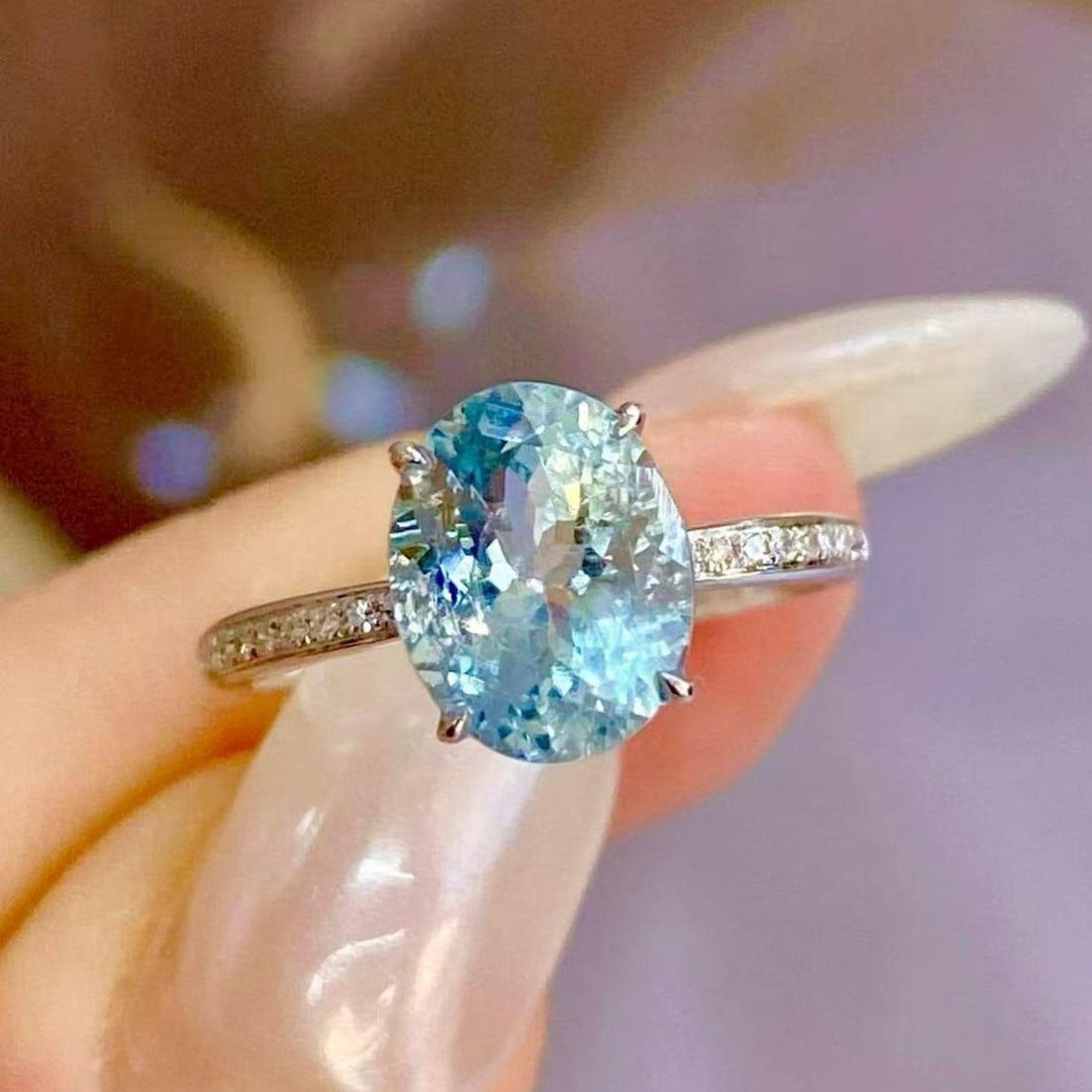 14k Gold 2.32 Ct Natural Aquamarine & Diamond Ring: Ref:231186065 // gold content:14k gold // ring size:7. 25us // // main gemstone:aquamarine // shape:oval // carat weight:2. 32ct // color:blue // treatment:natural // // adjacent gemstone 2 : diamond