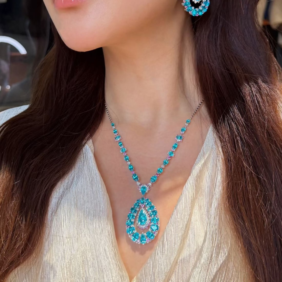 14k Gold 10.1 Ctw Natural Paraiba Tourmaline & Diamond Earrings - 7