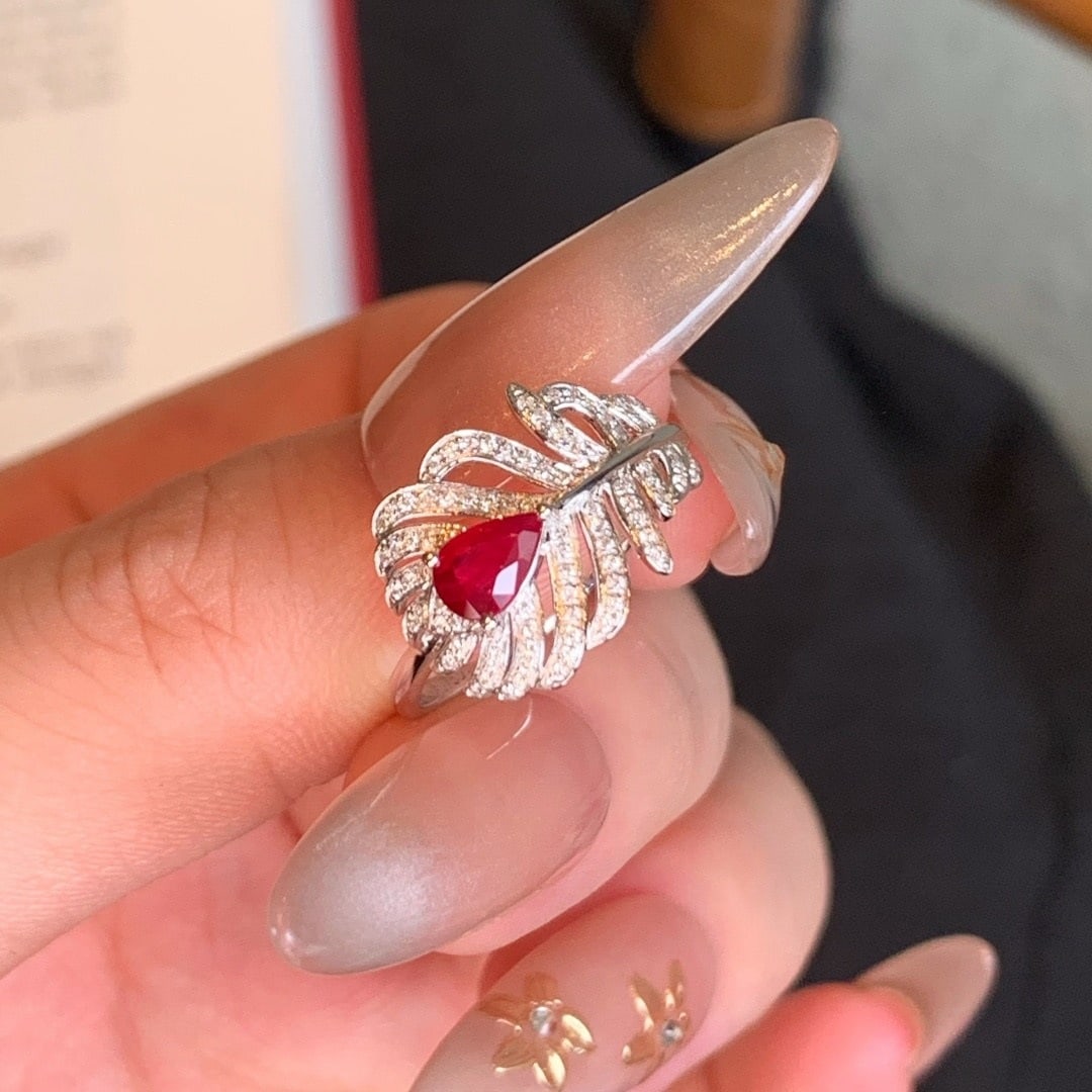 14k Gold 0.63 Ctw Natural Ruby & Diamond Ring - 6