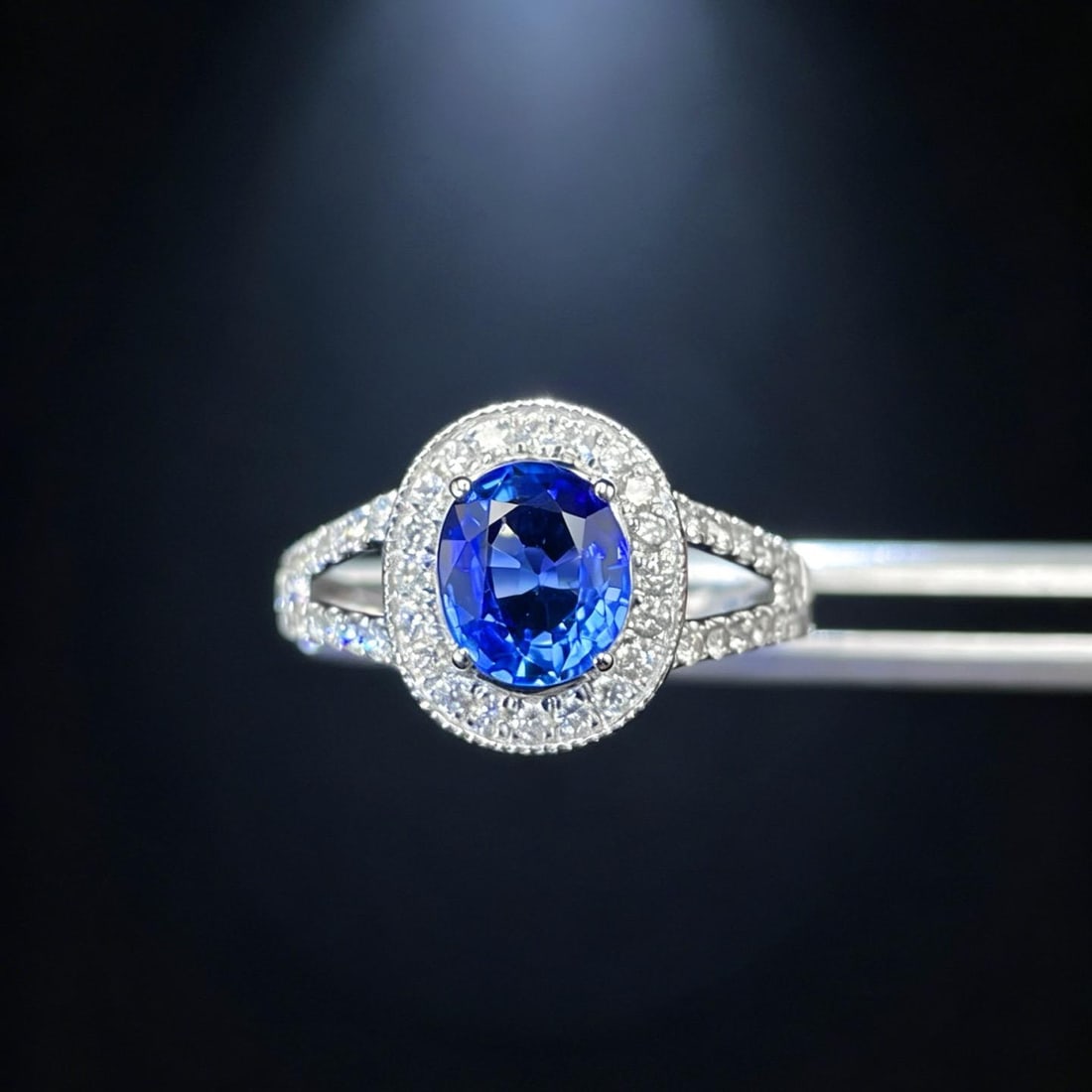 14k Gold 1.60 Ctw Natural Sapphire & Diamond Ring: Ref:231186083 // gold content:14k gold // ring size:7. 25us // // main gemstone:sapphire // shape:oval // carat weight:1. 25ct // color:blue // treatment:natural // // adjacent gemstone 2 : diamond //