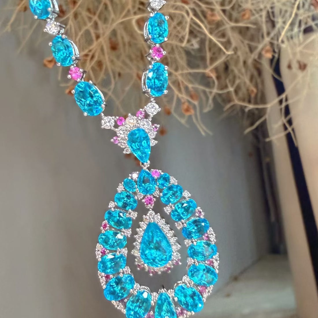 14k Gold 12.4 Ctw Natural Paraiba Tourmaline & Diamond Necklace - 4