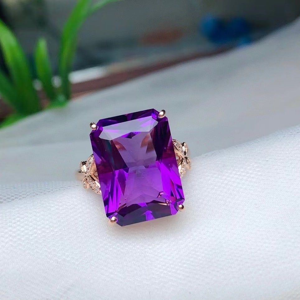 14k Gold 9.05 Ct Natural Amethyst & Diamond Ring - 2