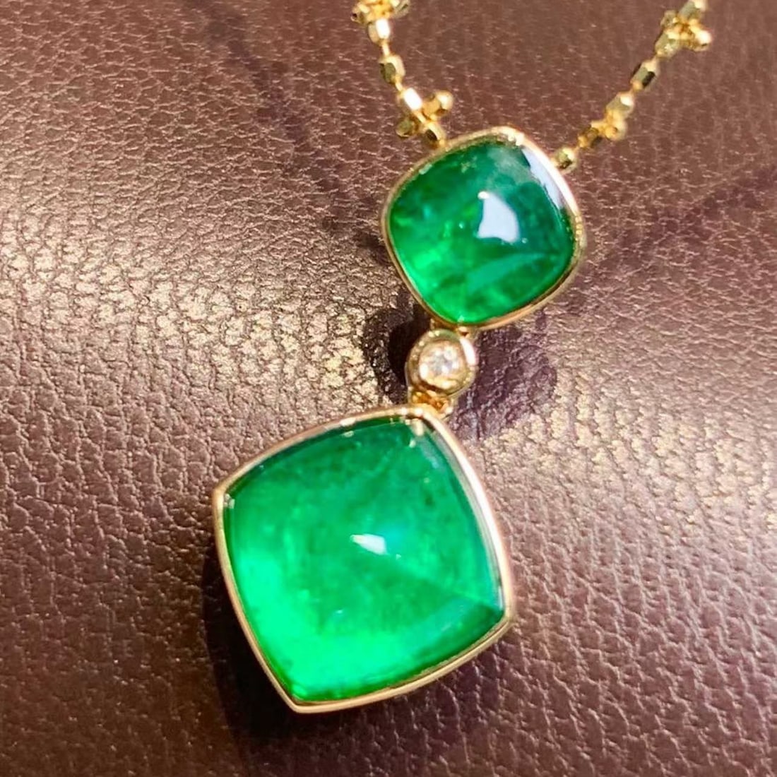 14k Gold 3.02 Ct Natural Emerald & Diamond Pendant( Without Chain ) - 2