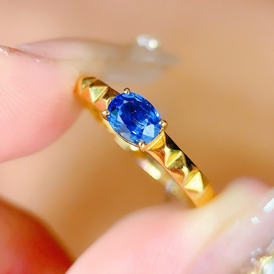 14k Gold 0.8 Ct Natural Sapphire Ring - 3