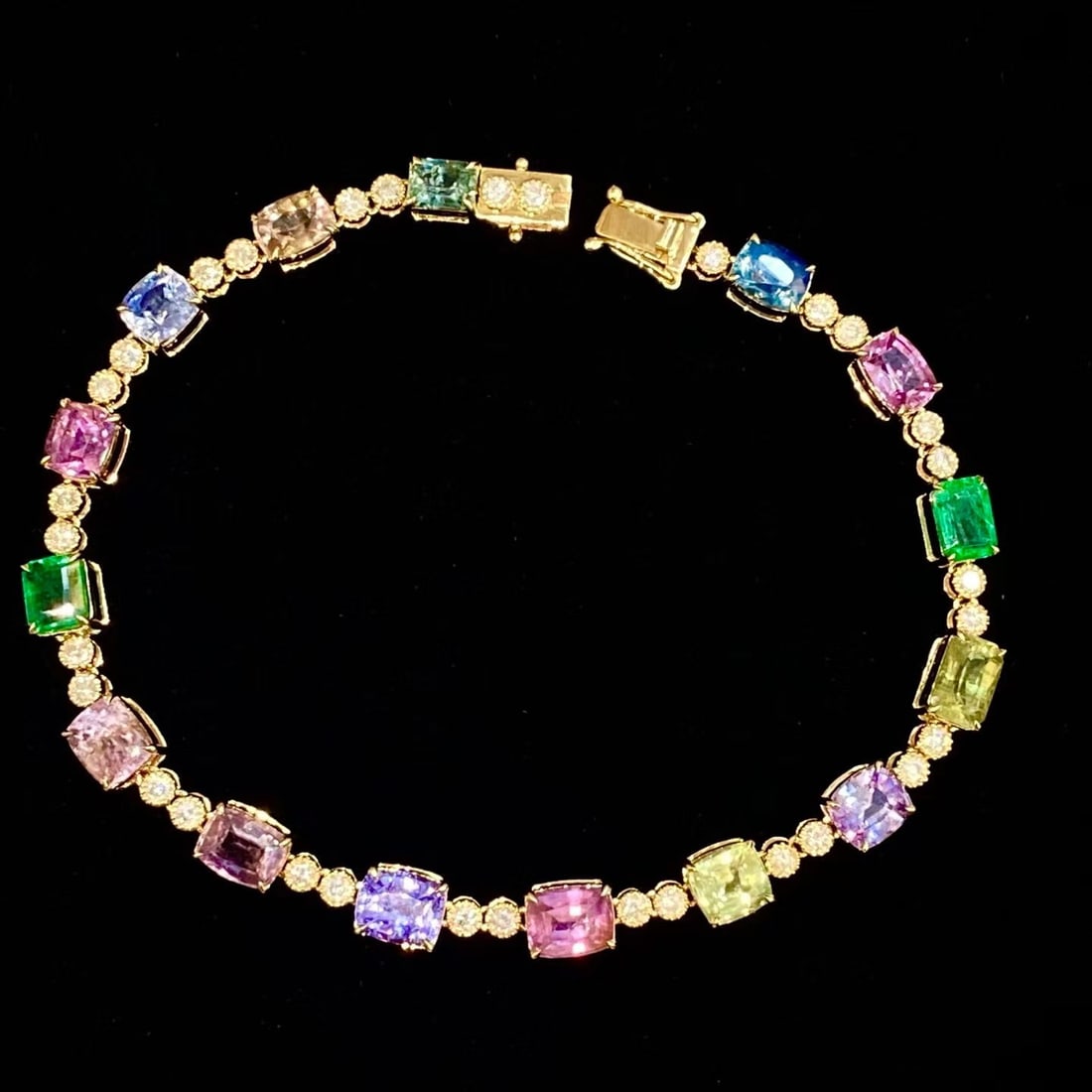 14k Gold 10.15 Ct Natural Sapphire & Emerald & Diamond Bracelet - 3