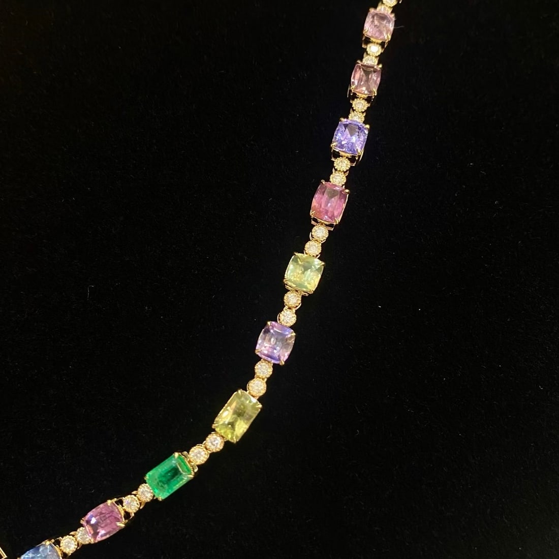 14k Gold 10.15 Ct Natural Sapphire & Emerald & Diamond Bracelet - 5
